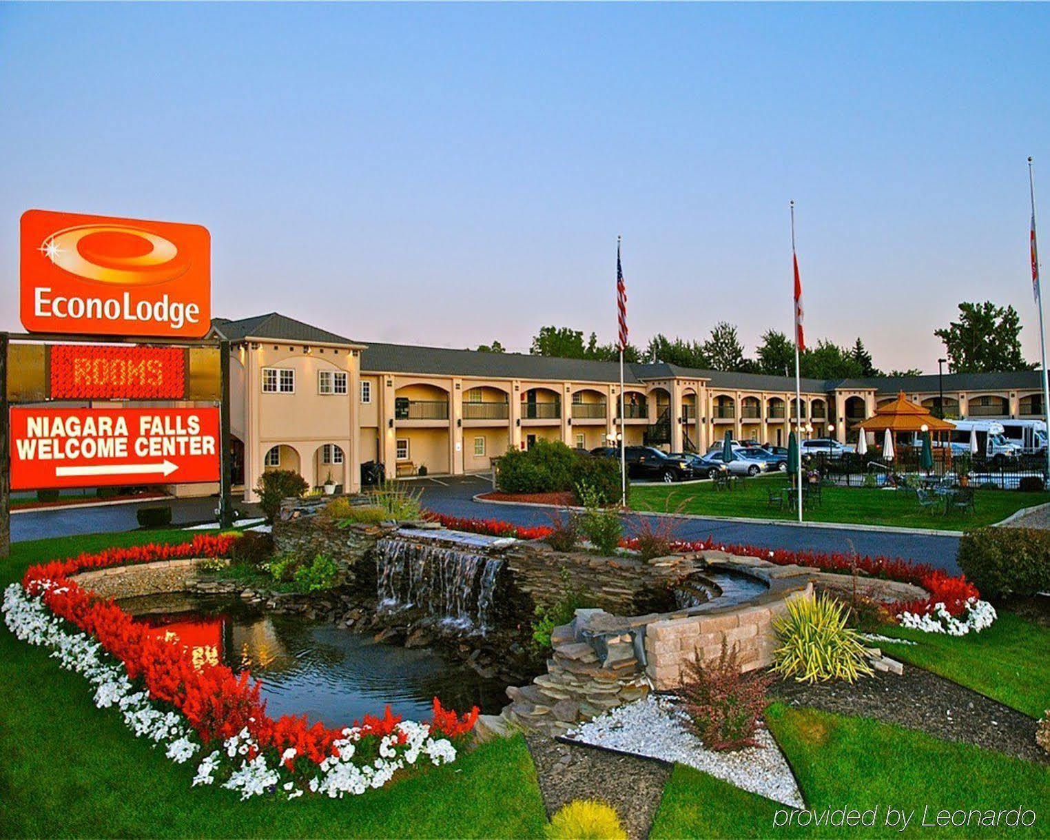 Econo Lodge At The Falls North Niagarafallen Exteriör bild